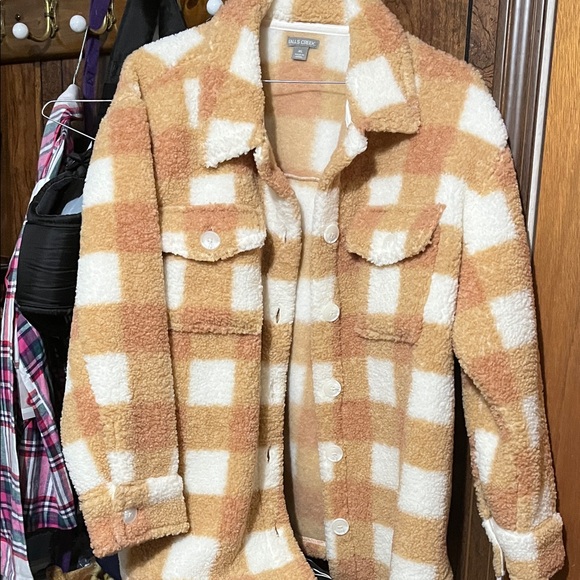 This is a women jacket - Picture 1 of 2